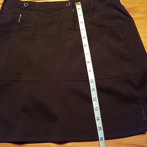 DKNY golf skort - Picture 2 of 4